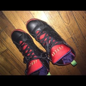 Jordan’s size 7 $90